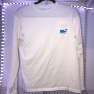 Vineyard vines tee